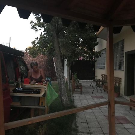 Sunrise Guest House ชโคเดอร์ ภายนอก รูปภาพ