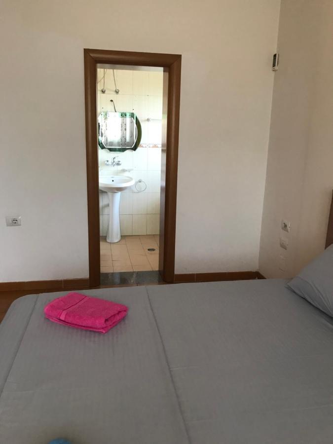 Sunrise Guest House ชโคเดอร์ ภายนอก รูปภาพ