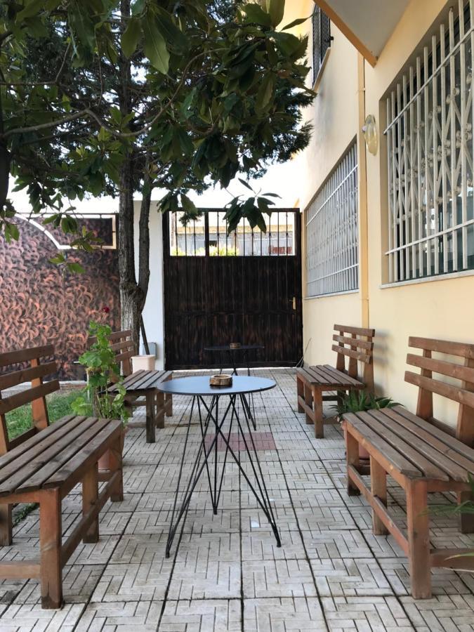 Sunrise Guest House ชโคเดอร์ ภายนอก รูปภาพ